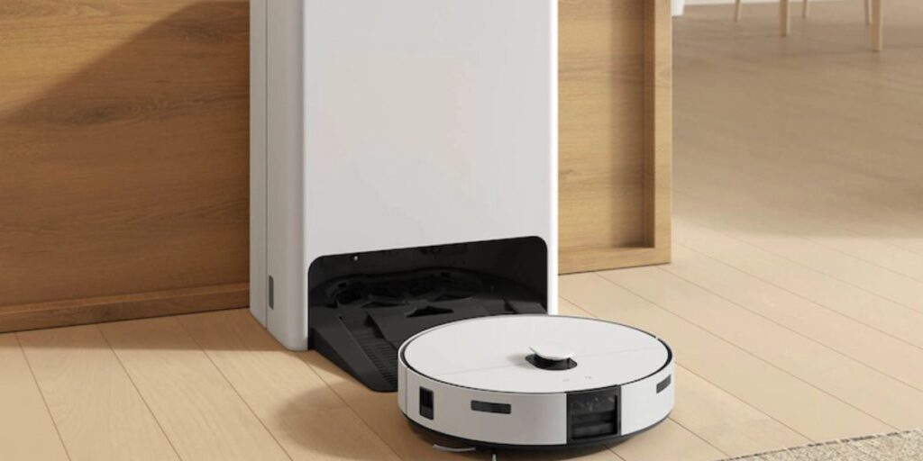 SAMSUNG ULTRA ROBOT CLEANER WITH AI